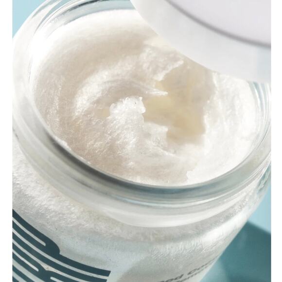 Strip Whipped Coconut Makeup Remover | Full Size - Picture 4 of 8